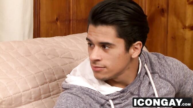 Muscle hairy daddy fucks cute twink