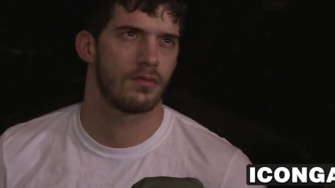 Sams chance to fuck the enemy leader