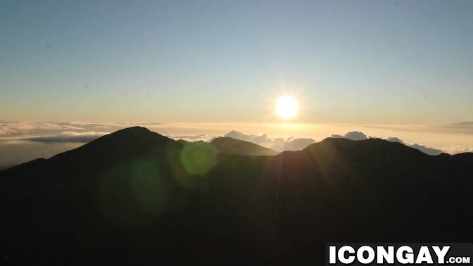Beardead Irishman fucking young Latino