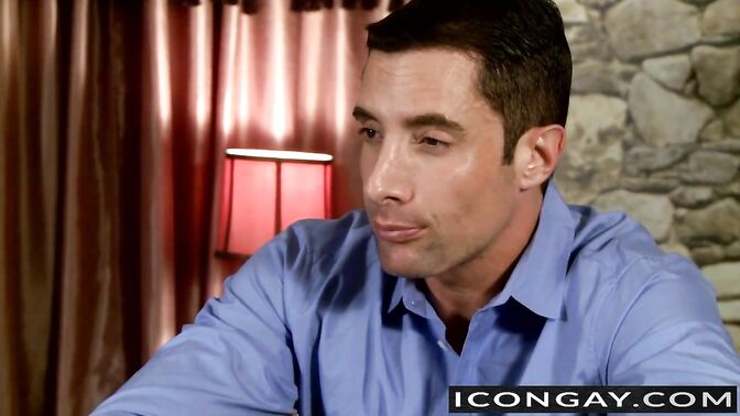 Muscled Jessie loves sucking big dick