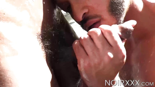 Bearded Dillon Diaz showcases his strong endurance to DeAngelo Jacksons cock