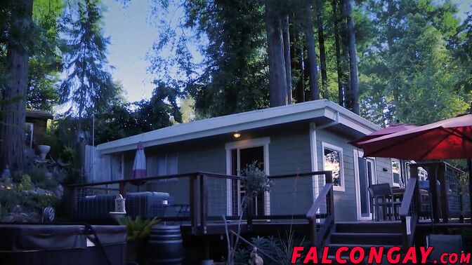 Hardcore hunk sex with a cute dude