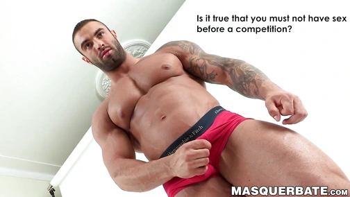 Buffed hottie Calvin shows us his amazing skills in masturbating