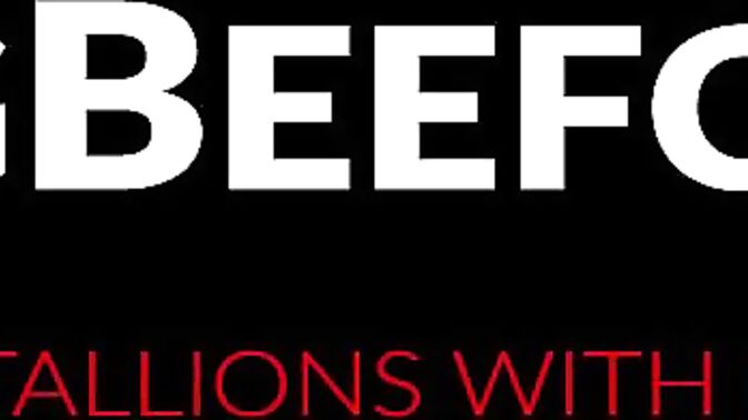 Gorgeous daddy dicks down the hot muscled dude Drew Valentino