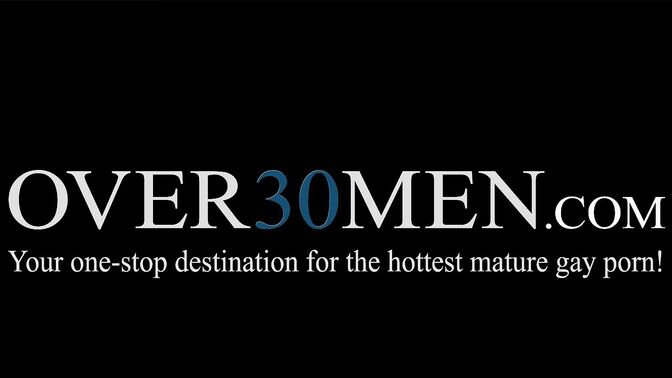 Hunky man Max Sargent fucks a hairy tight ass hole to satisfy his itch