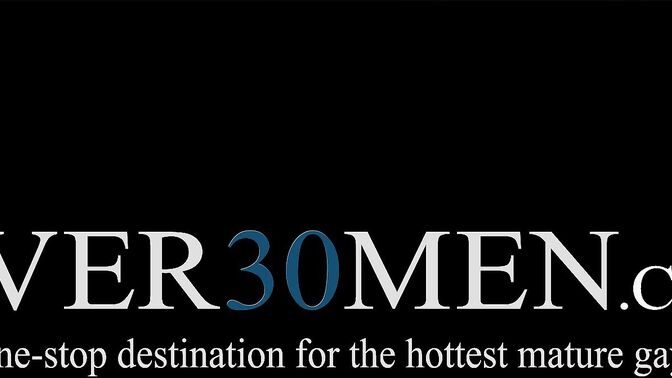 My partner Luis Logan wants a hot steamy barebacking session at the shower