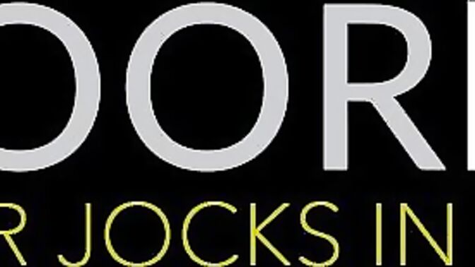 Hunk receives dick from athletic buddy