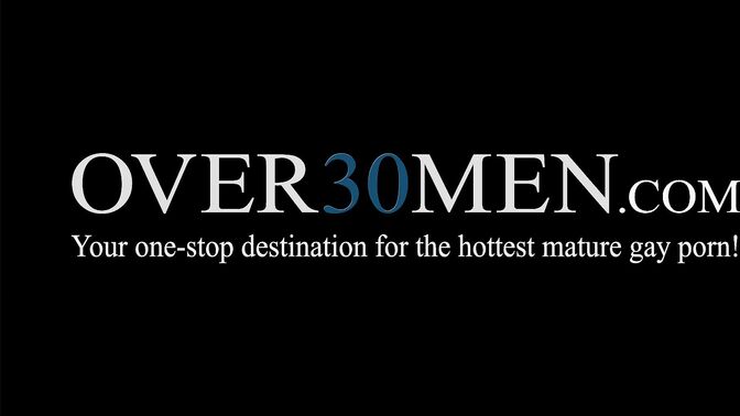 Handsome guy Riley Mitchel has a boner for the bubble butt dude