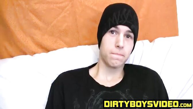 Charming ass bandit Kyle wanks his rod