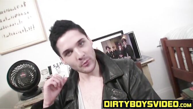 Damian shows his amazing skills solo