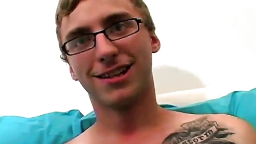 Cute twinkie strokes his dickie solo