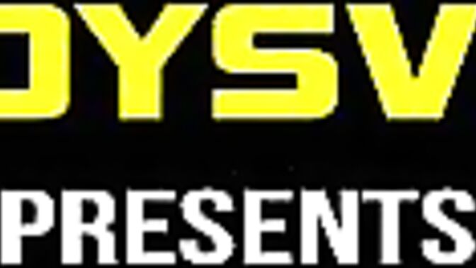 Horny amateur sucks cock in kinky 3way