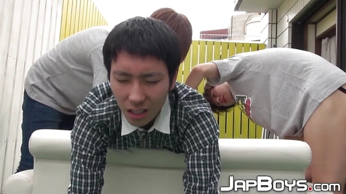 Japanese twink has his asshole toyed