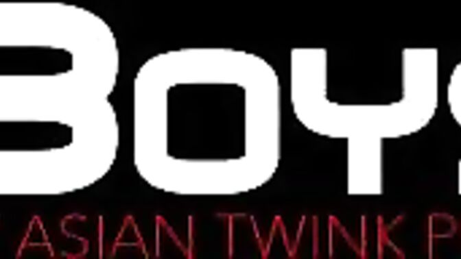 Petite Japanese jerks off in classroom