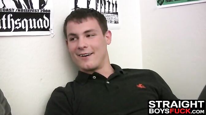 Two dudes show that they love pussy too