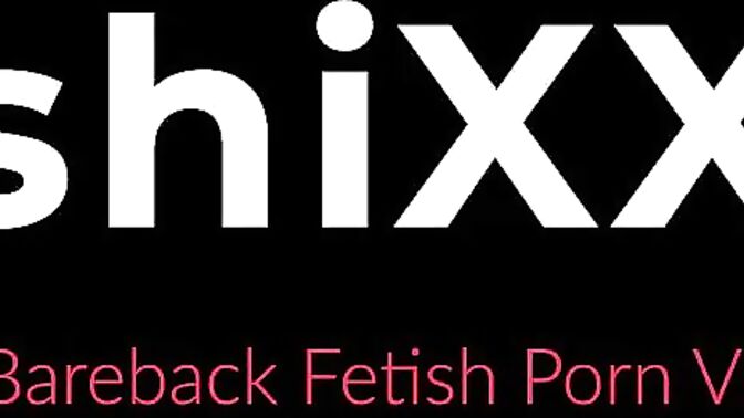 Asian outdoor 3way pissing and pounding