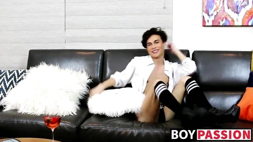 Gorgeous twink Greco spills a load out