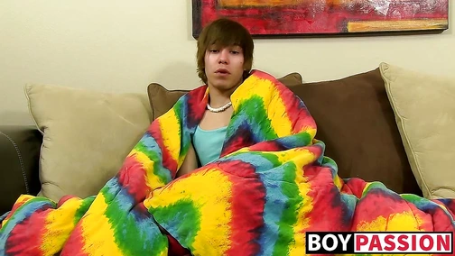 Emo twink jacking off his uncut cock
