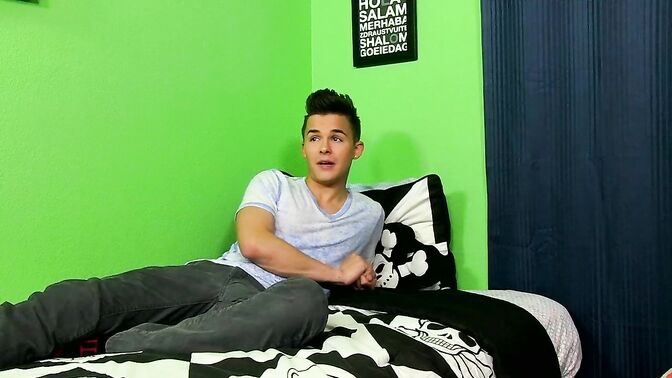 Young gay anal playing in solo interview