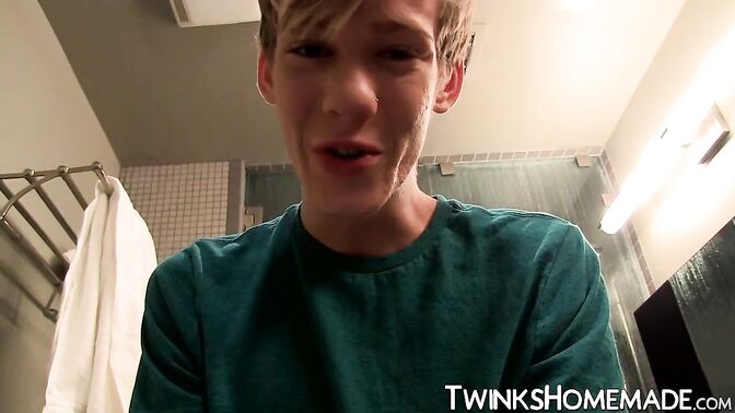 Tyler Thayer exclusive hot solo show