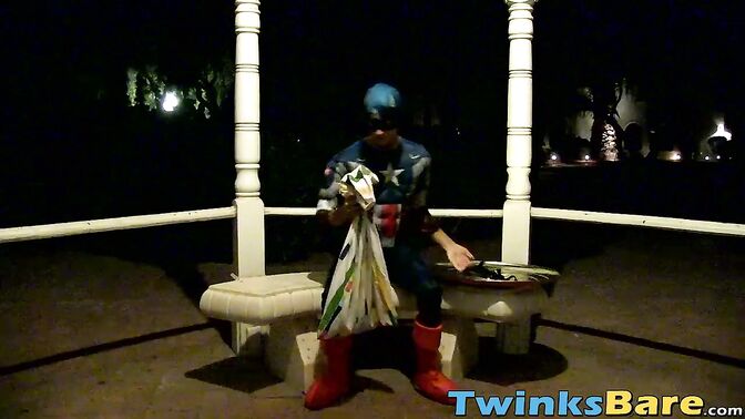 Sexy studs have hot gay threesome sex