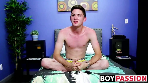 Twink fingers his ass and masturbates