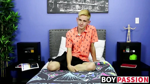 Cute twink interviewed before jerking it