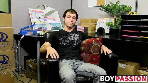 Young gay stroking his dick for cumshot