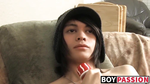 Cute young gay solo anal plays and cums