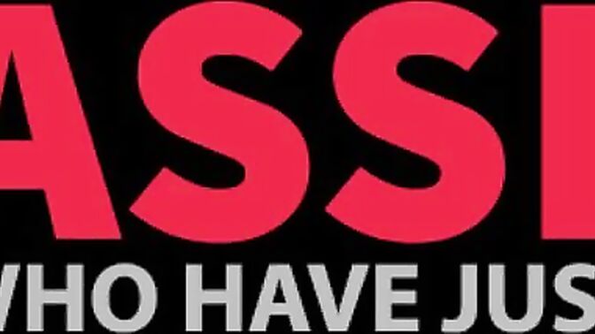 Kinky twink moans during bareback fuck